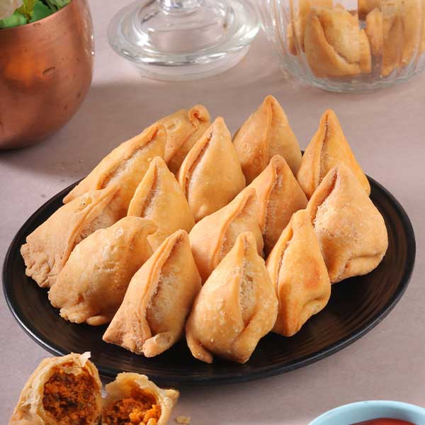 moong-dal-samosa